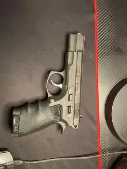 CZ2.jpg