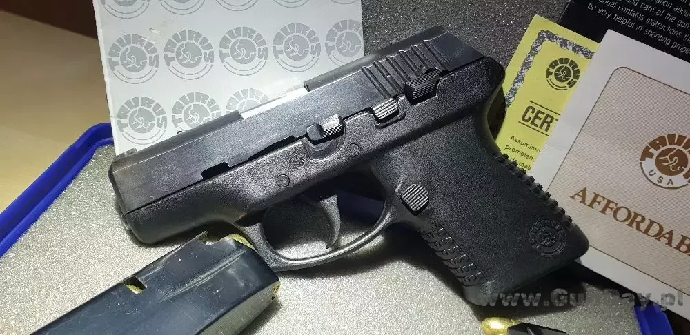 Pistolet Taurus PT111 MILLENNIUM 9x19