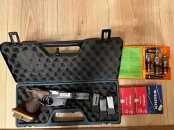 Sprzedam wyczynowy pistolet centralnego zapłonu. Benelli MP90s 32S&W WC.