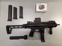 Sprzedam pistolet maszynowy Beretta PMX - S + kolimator Holosun 512c i dodatki. Jedyny właściciel, broń niemalże jak nówka.