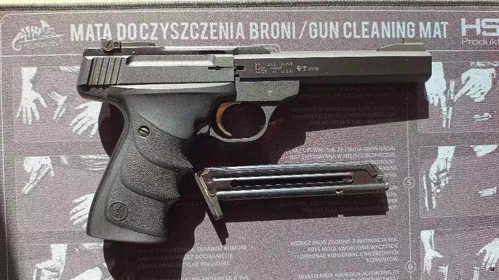 Browning Buck Mark Std 22LR