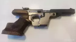 Pistolet sportowy Walther GSP kaliber .22LR oksyda DUAL TONE z magazynkiem. Regulowane przyrządy celownicze i waga spustu.