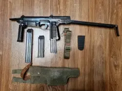 PM-63 Rak rocznik 1974, 4 magazynki, pas nośny, kabura, stopka.