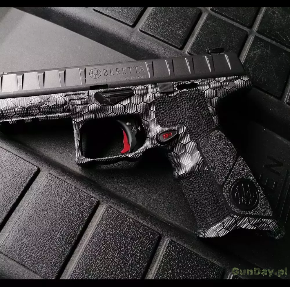 4gun-beretta-11.jpg