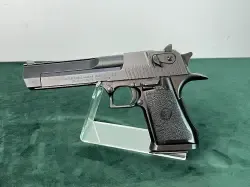 Pistolet  IMI Desert Eagle  kal 44 Mag.
