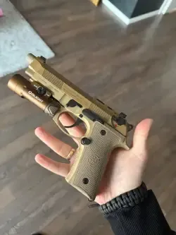 Beretta M9A4 FDE OR jak nowa duży zestaw