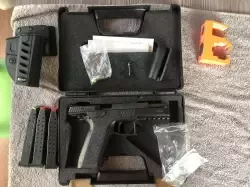 pistolet CZ P09 9x19, 1600 zł