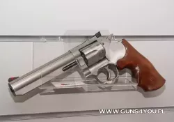 Rewolwer DAN WESSON CTG 6" kal.357MAG/.38SPEC. Stan broni: używana - stan bardzo dobry - 1995r.