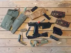 PM-63 "RAK" w pełnym zestawie i dodatkowymi konwersjami