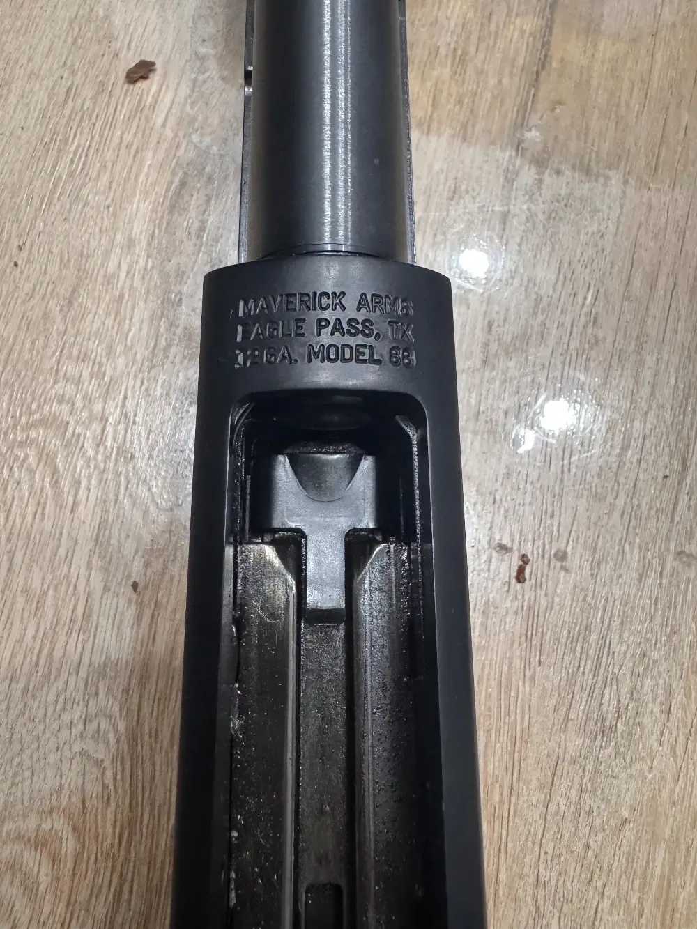 Strzelba Mossberg maverick 88 18,5 pump-action