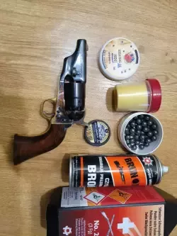 Gratis. REWOLVER PIETTA 1860 ARMY THUNDERER cal. 44 lufa 3"