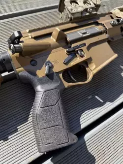 Sprzedam karabinek POF P415 Edge SBR 10,5" Burnt Bronze. Używany, w doskonałej kondycji.
