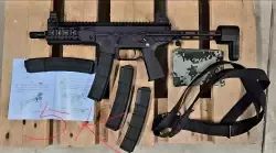 Pistolet maszynowy produkcji chińskiej PM CSLS7 kal 9x19  w pełnym ukompletowaniu. 