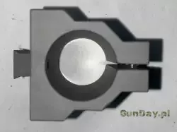 Podstawa muszki Keppeler,  11 mm regulowana w poziomie zaciskana na 2 śruby. Max grubość lufy: 25mm.