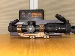 Luneta biegowa Redwin SCARLET 1-6×24 SFP CZARNA RW10 z montażem Vector Optics Extended AR Mount - 30 mm FDE