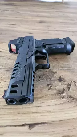 Pistolet  - Walther Q5 Black Ribbon
