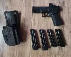 Springfield Echelon 4,5'' Full Size; U-Dot + 4 magi + kabura