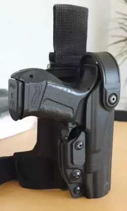 Walther P99 kal. 9x19 + kabura