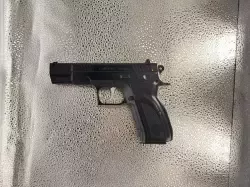  Pistolet Canik Dolphin kalibru 9x19 mm - turecka konstrukcja, w idealnym stanie, z pudełkiem