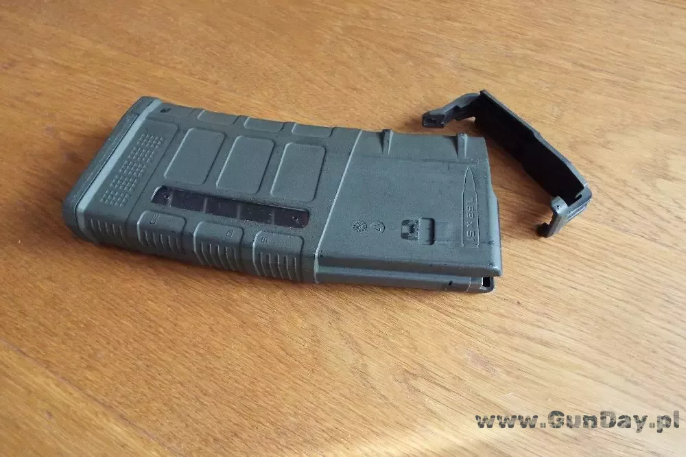 magazynek PMAG AR10 25nab. z oknem 