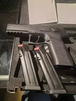 Broń bojowa Czeska Zbrojowka CZ P-09