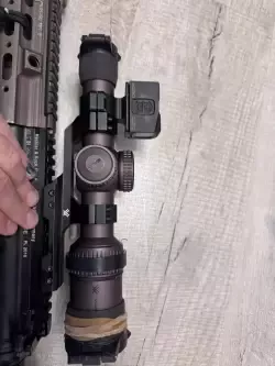 Super luneta i kolimatror vortex razor hd oraz aimpoint acro. Zestaw z montażami