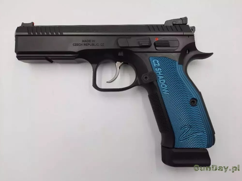 pistolet-cz-shadow-2-blue-9-mm-1-scaled.jpg