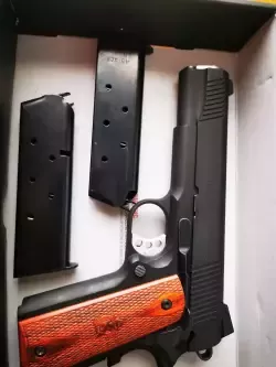 Mam do sprzedania pistolet Springfield Armor Garison cal 45. 