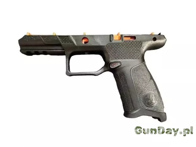 4gun-beretta-12.jpg