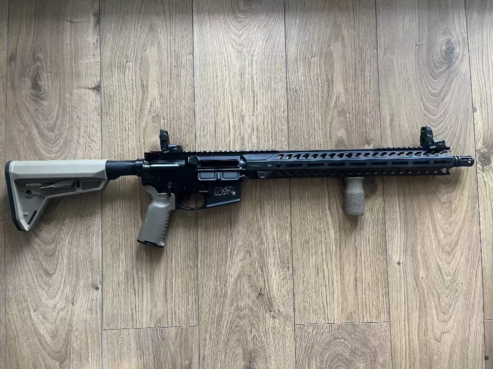 karabinek AR-15 Smith and Wesson MP15 Sport II
