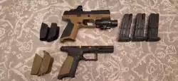 Beretta APX A1 + dużo oryginalnych dodatków