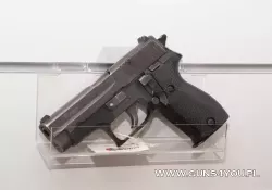 Pistolet SIG SAUER P225  kal.9x19. Stan broni: używana -  1992r.