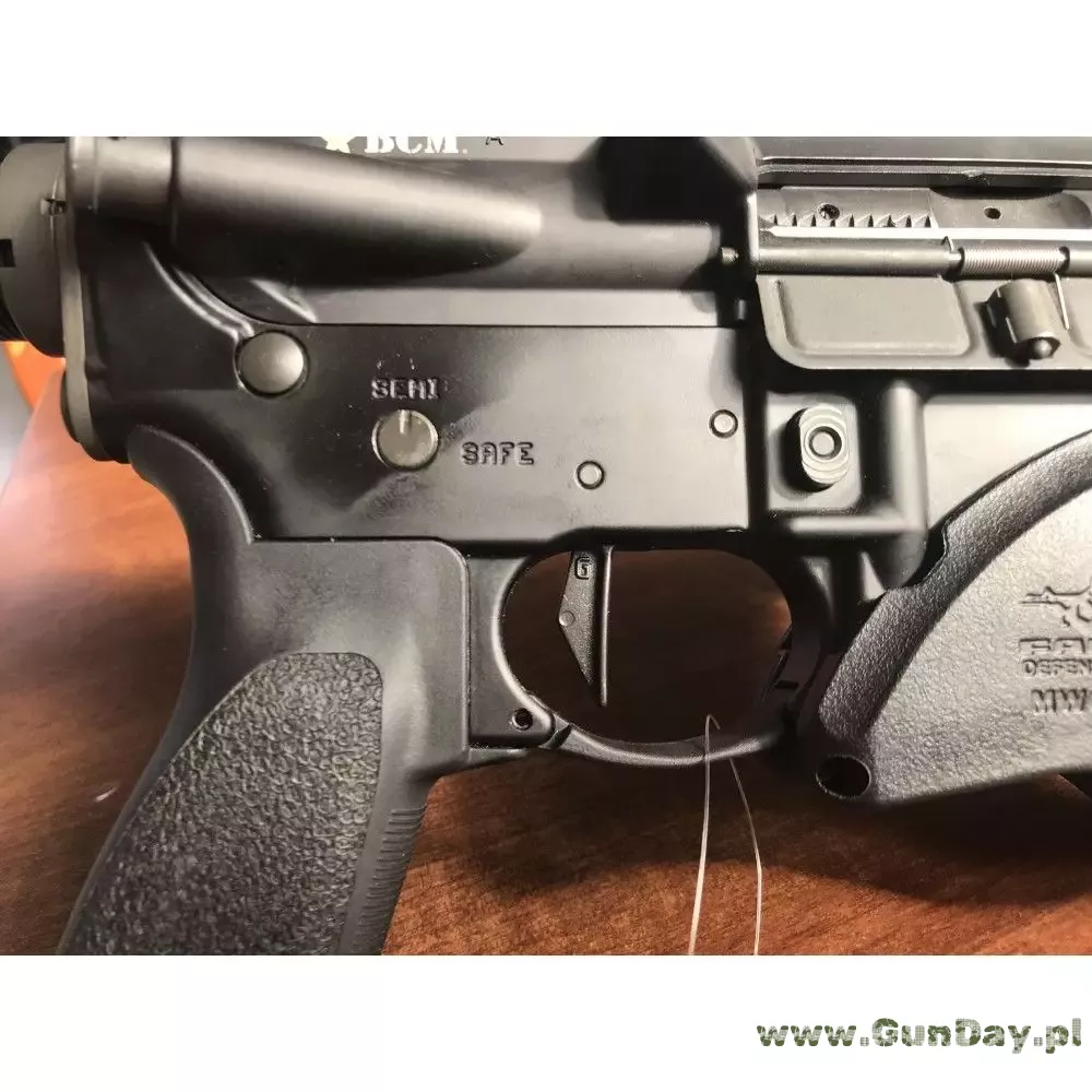 karabinek-daniel-defense-ddm4-v11-slw-kal-556x45mm-223rem-stan-bardzo-dobry-3.jpg