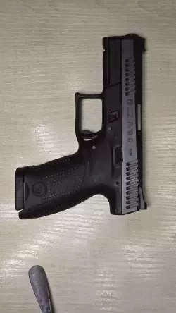 Pistolet Cz P10c na gwarancji