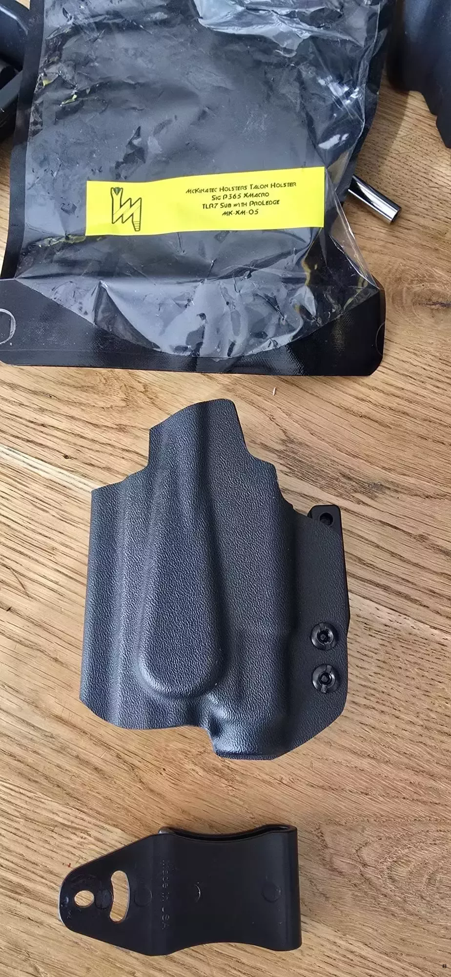 Kabura kydex IWB McKinatec Talon do Sig 365 Xmacro z tlr7sub i thumbrestem