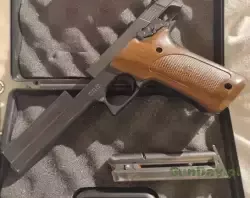 S&W 422 lr22 pistolet w dobrym stanie z pierwszych lat produkcji (magazynek 12 nabojowy). 