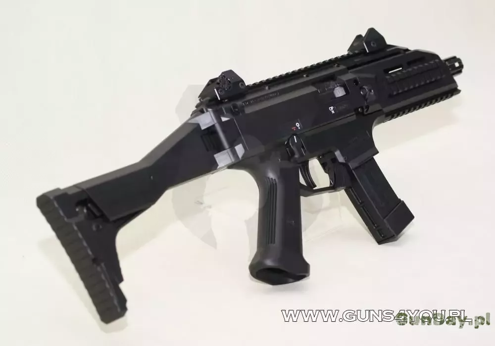 karabin-pcc-9mm-5.jpg
