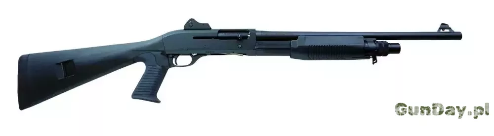 Strzelba BENELLI M3 Super 90 kal. 12/76. Strzelba głównie dla formacji mundurowych, jest masywna i bardzo wytrzymała.