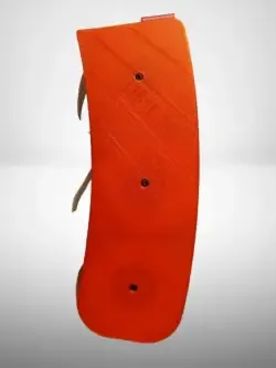 ZAKLEJKOWNIK (DYSPENSER DO ZAKLEJEK) PRODUKCJI OMNIS ARMA NA TRZY ROLKI ZAKLEJEK 20MM, Z JEDNĄ ROLKĄ W ZESTAWIE