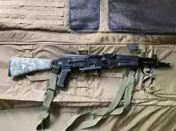 Karabinek Izhmash Saiga MKK 105. Do negocjacji. Lufa i komora nabojowa chromowane. Długość lufy 345 mm. W zestawie magazynki, pas.