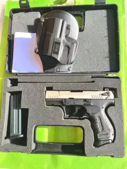 WALTHER Mod. P22 kal. 22LR - pistolet bocznego zapłonu. W zestawie kabura Fobus Walther P22 Prawa.