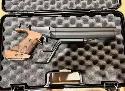 Pistolet Wiatrówka FWB Feinwerkbau 102 chwyt Morini L Oryginalna Walizka