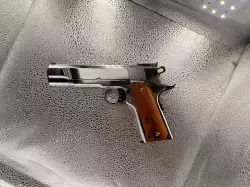 Pistolet Norinco 1911 kaliber .45 ACP - replika legendarnego amerykańskiego pistoletu Colt 1911