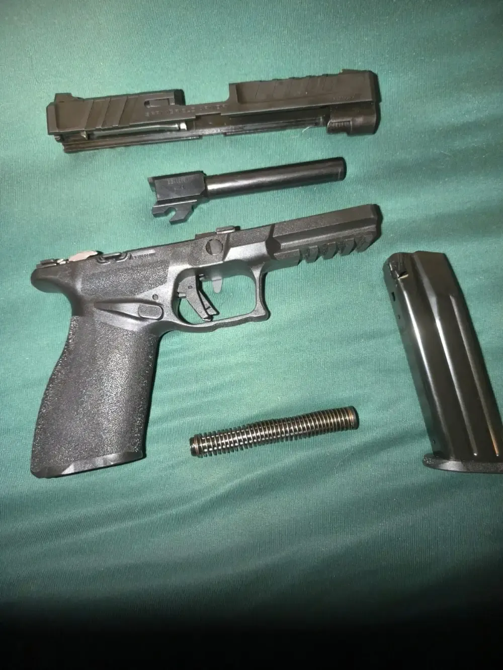 Sprzedam Pistolet absolutny Springfield Echelon w idealnym stanie