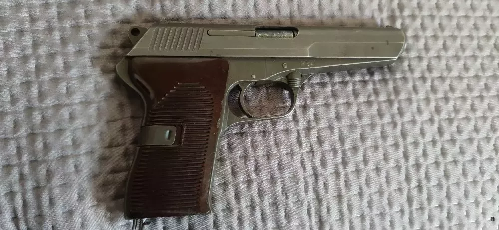 Sprzedam Pistolet CZ 52 kal. 7,62 - 4300 sztuk amunicji 