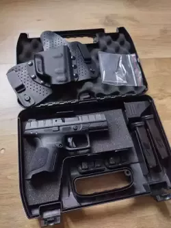Sprzedam pistolet Beretta APX Compact + Oryginalna kabura IWB Beretty