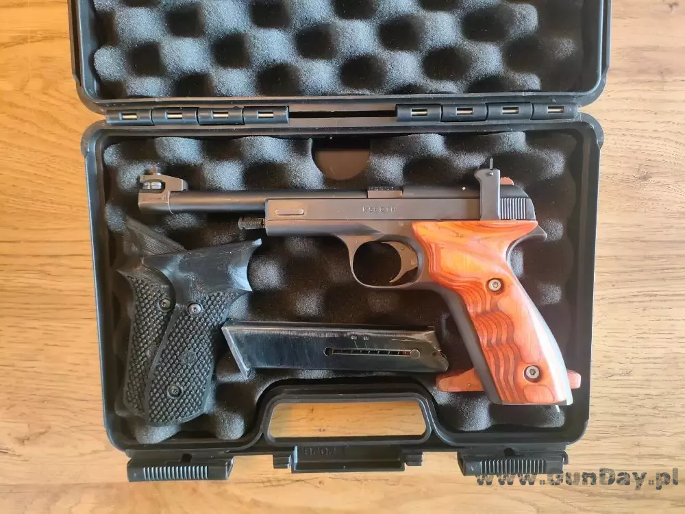 Sprzedam kultowy pistolet Margolin MCM  22 lr w pięknym stanie po renowacji powierzchni i części ruchomych.