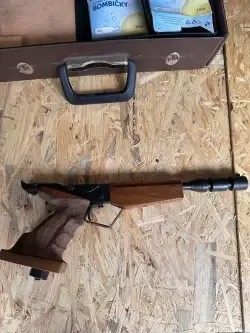 pistolet śrutowy TAU 7