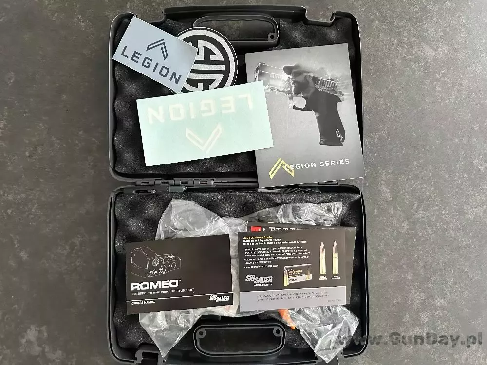 sig0.jpg