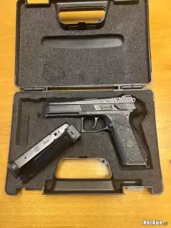 Sprzedam pistolet CZ P09. Wymienione sprężyny spustu, iglicy i główna (11 lbs). Broń zadbana, regularnie czyszczona i konserwowana